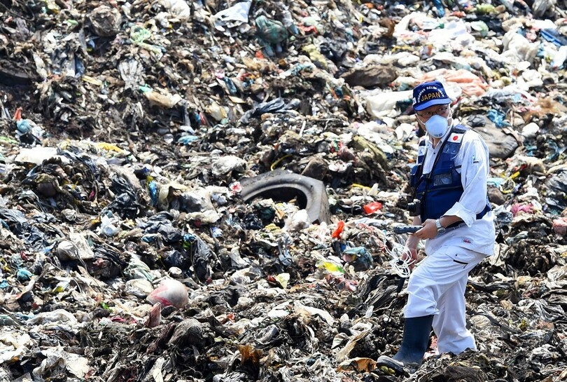 スリランカのごみ山崩落、日本が国際緊急援助隊を派遣