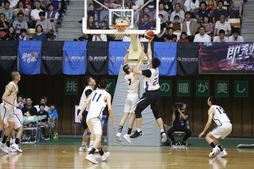 中国の選抜高校生バスケチーム 能代工業に勝利 写真3枚 国際ニュース Afpbb News