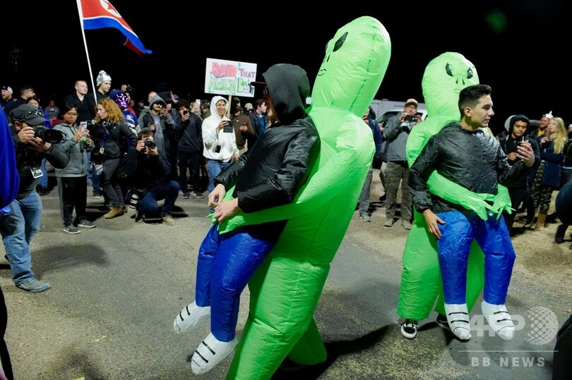 「エリア51で宇宙人探そう」 ジョークイベントに数十人集まる