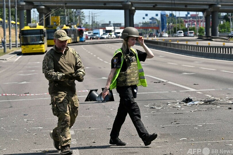 ロシア、ウクライナ首都を日中にミサイル攻撃