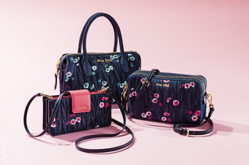 MIU MIU - 期間限定 値引 miumiu iphoneXcase ミュウミュウ MIUMIU iPhone X XS用ケース 手帳型 ハート 赤