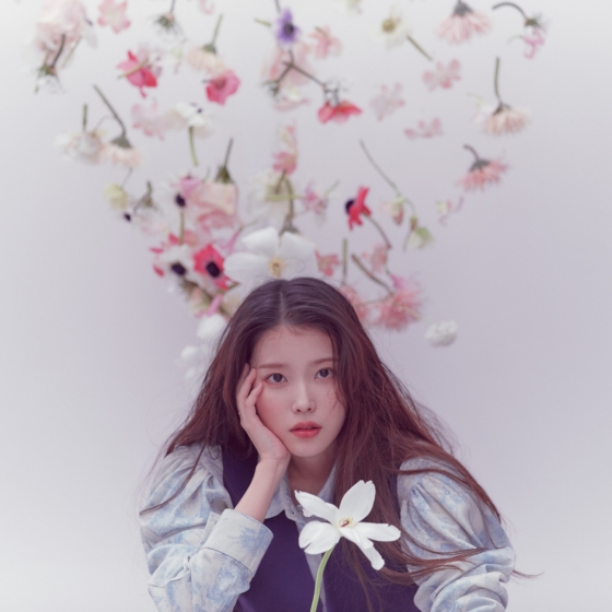 IU、誕生日を迎えて2億1000万ウォンを寄付 – KOREA WAVE 写真枚 国際