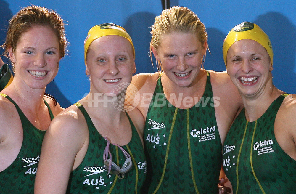 第12回世界水泳選手権＞競泳、オーストラリア 女子4x100メートルメドレーリレー決勝で世界記録を更新し金メダル - オーストラリア 写真9枚  国際ニュース：AFPBB News