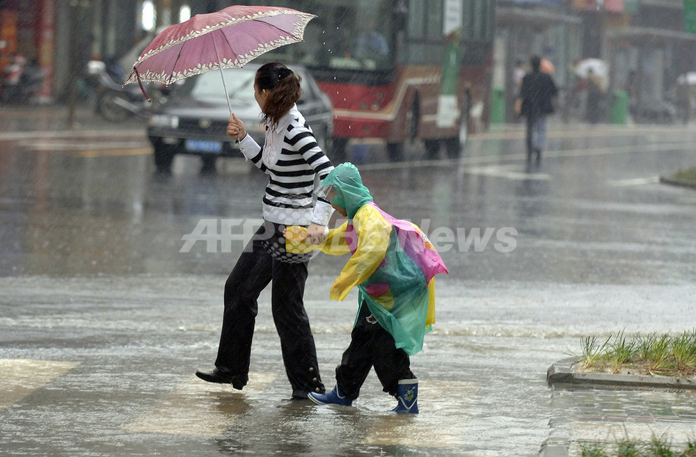 台風12号、中国で死者7人 写真1枚 国際ニュース：AFPBB News
