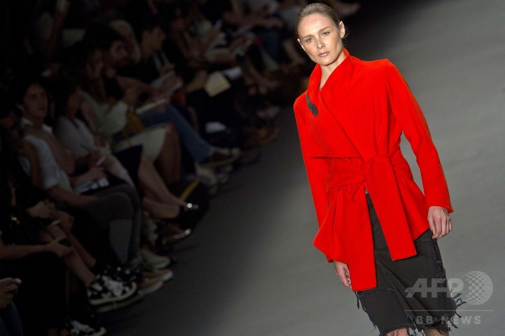 ドナテラ・ヴェルサーチもコレクション発表、「サンパウロ・ファッション・ウィーク」開催