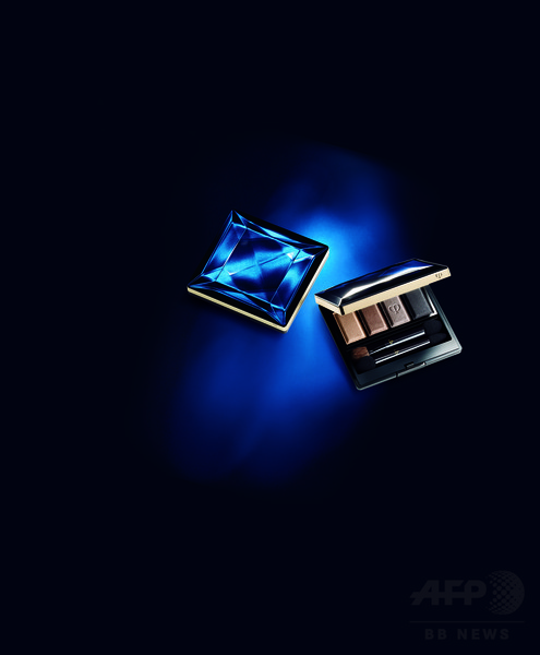 「クレ・ド・ポー ボーテ」、新アイシャドーの世界観を表現したスペシャルサイトを公開