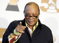写真は、会見場に姿を見せた音楽プロデューサーのクインシー・ジョーンズ（%%Quincy Jones%%）。(c)AFP/Getty Images Kevin Winter