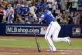 16MLBプレーオフ、ア・リーグ優勝決定シリーズ（7回戦制）、トロント・ブルージェイズ対クリーブランド・インディアンス。7回に適時二塁打打を放ったトロント・ブルージェイズのエドウィン・エンカーナシオン（2016年10月18日撮影）。(c)AFP/Getty Images/Elsa