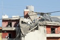 レバノン南部サイダ（シドン）近郊のハレトサイダで、イスラエル軍の空爆を受け破壊された建物（2024年10月27日撮影）。(c)MAHMOUD ZAYYAT / AFP