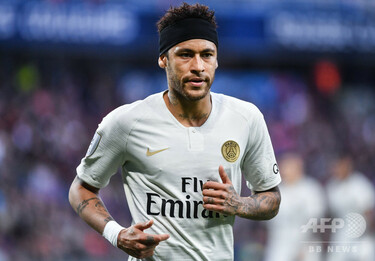 ネイマールのCL3試合出場停止が確定、SNSで審判を侮辱 写真1枚 国際