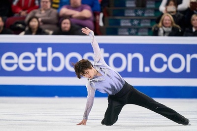 宇野昌磨がSP首位発進、僅差で鍵山2位 世界フィギュア