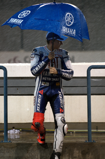 MotoGPクラス決勝は豪雨により順延、MotoGP開幕戦