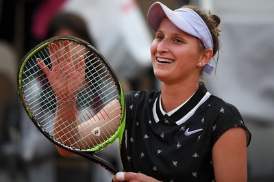 19歳のボンドロウソバが全仏4強入り、過去全敗のマルティッチ破る