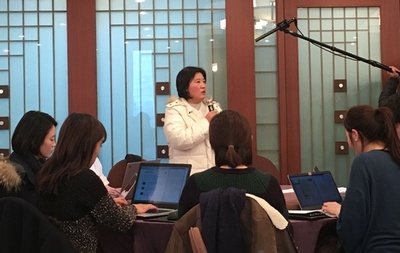 脱北女性が国連の記者会見に乱入、北朝鮮への帰国許可訴え 韓国