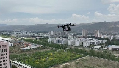中国 チベット高原で初の「ドローン血液輸送専用航路」試験飛行に成功