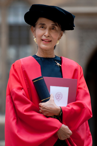 英オックスフォード大、スー・チー氏の肖像画を外す