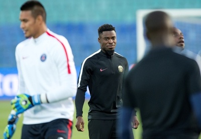 問題児オリエ、窒息しかけた相手選手救う 敵国監督も称賛