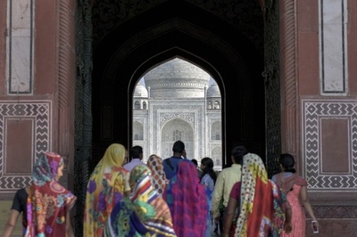 タージマハルで日本人観光客死亡、インド