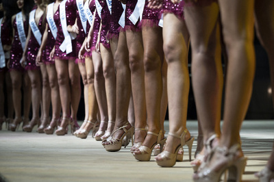 Ukraine-born Miss Japan gives up crown amid affair scandal