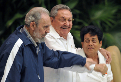 キューバ、市場原理を部分的導入へ ラウル氏第1書記就任