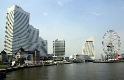 横浜の住販会社で発砲、3人撃たれる 男は自殺