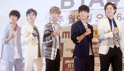 韓国アイドルB1A4、旅行番組の制作発表会に出席 