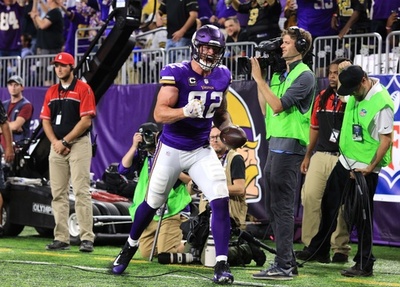 新人RBの活躍でバイキングスが勝利、LA移転のチャージャーズは黒星発進