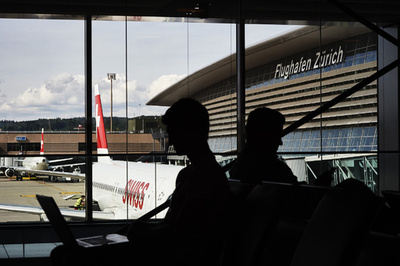 気候変動は気にしない？ ダボス会議のプライベート機利用、過去最多へ