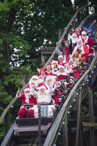 夏もがんばってます！ 「世界サンタクロース会議」 デンマーク