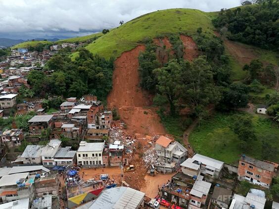 ブラジル南東部で豪雨、地滑りで30人死亡 不明者の捜索続く
