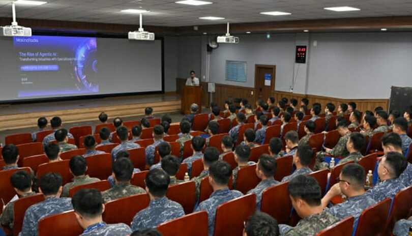 マキナラックス(c)KOREA WAVE