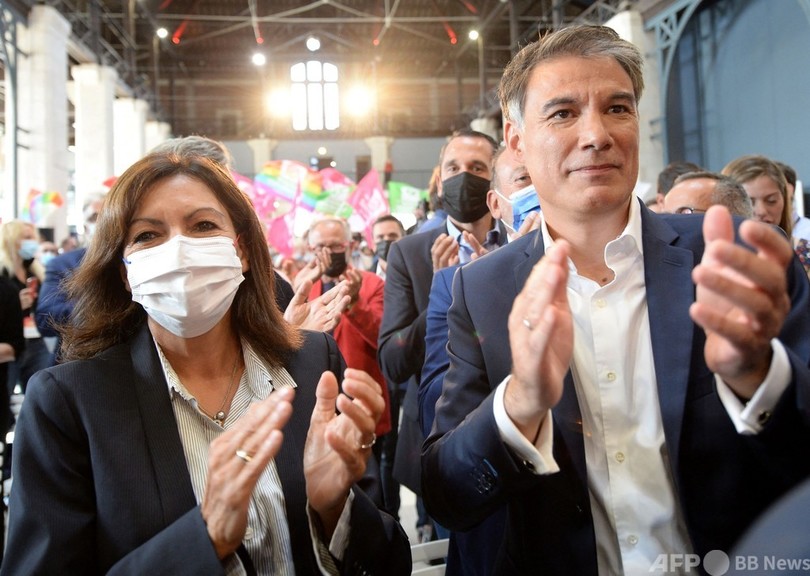 パリ市長、仏大統領選に出馬 12日に表明へ