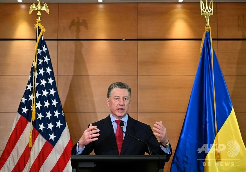 「ウクライナ疑惑」、米国務省幹部の辞任は学生記者のスクープ