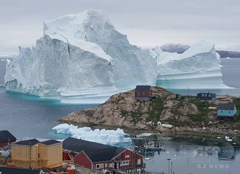 高さ100メートルの氷山 崩落で津波の恐れ 住民に避難勧告 グリーンランド 写真1枚 国際ニュース Afpbb News