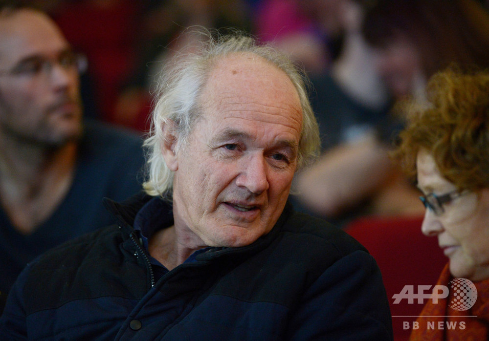 逮捕時のアサンジ容疑者に衝撃 父が豪政府に息子の帰国求める 写真6枚 国際ニュース:AFPBB News