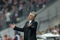 サッカー欧州チャンピオンズリーグ2013-14（UEFA Champions League 2013-14）準決勝第2戦、バイエルン・ミュンヘン（Bayern Munich）対レアル・マドリード（Real Madrid）。不満げな様子を見せるレアル・マドリードのカルロ・アンチェロッティ（Carlo Ancelotti）監督（2014年4月29日撮影）。(c)AFP/CHRISTOF STACHE