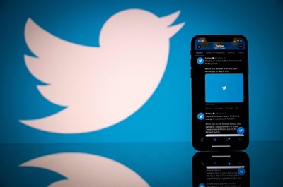 ツイッター創設者 「最初のツイート」競売に 2億円超える入札