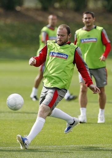 W杯予選イングランド対ウクライナ、英国では映画館とネットのみで放映