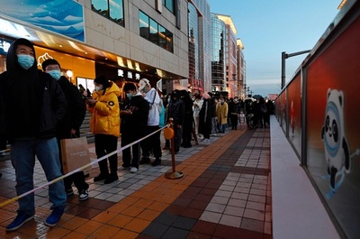 パンダの五輪マスコット、中国で大人気 グッズ品薄に