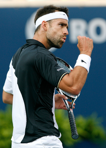 キーファー シモンを下し決勝進出