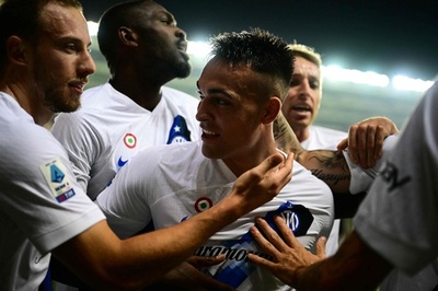 インテルが3発快勝 好調ラウタロが今季11点目