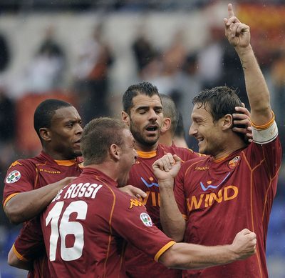 ASローマがレッチェに勝利、トッティは通算得点で歴代10位に