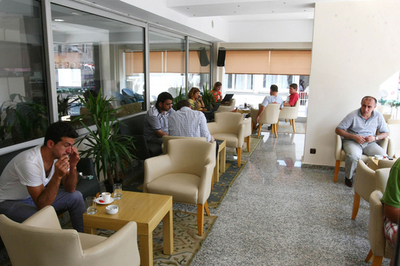 シリア騒乱で潤うトルコの国境沿いホテル、宿泊客はジャーナリスト