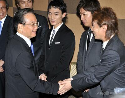 中居正広さん、芸能界引退 女性トラブル受け