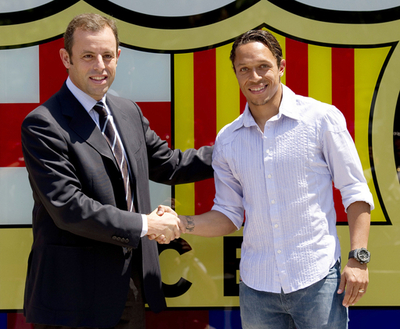 バルセロナ セビージャのアドリアーノを獲得へ