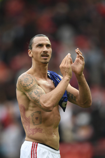 イブラは「まだ何年もプレーできる」手術担当の名医からお墨付き