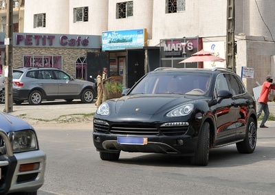 アフリカの富裕層拡大が生んだ高級車市場