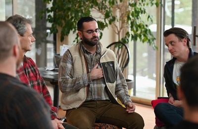 「伝統的な男性像」にうんざり…米国で人気のサポートグループ