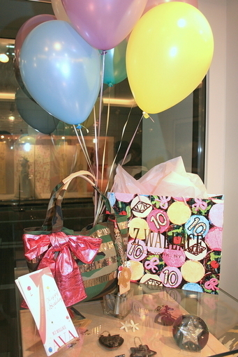 MZウォレス10周年、記念パーティを開催