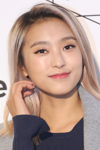 RAINBOWら、ファッションブランドのイベント出席 ソウル